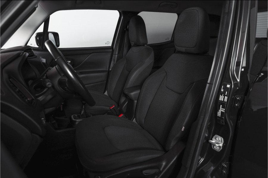 Jeep Renegade 1.6 E-Torq Night Eagle II 111PK | Cruise | PDC | NAV | ECC | DAB | LM 18" |