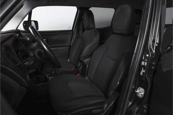 Jeep Renegade 1.6 E-Torq Night Eagle II 111PK | Cruise | PDC | NAV | ECC | DAB | LM 18" |