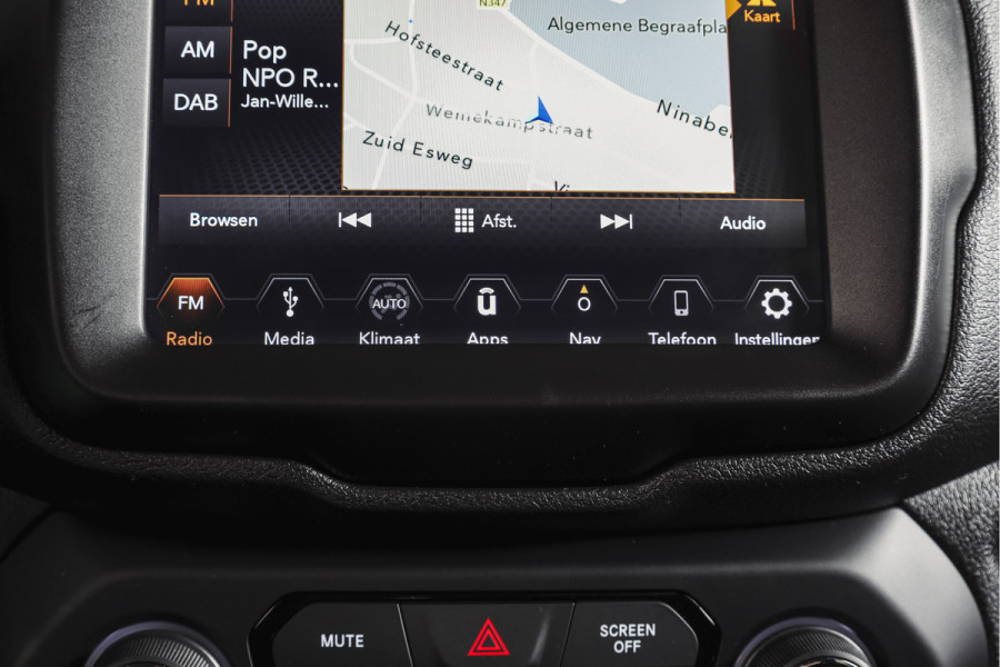 Jeep Renegade 1.6 E-Torq Night Eagle II 111PK | Cruise | PDC | NAV | ECC | DAB | LM 18" |