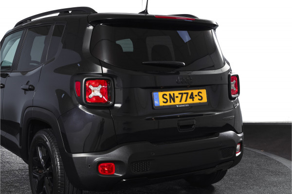 Jeep Renegade 1.6 E-Torq Night Eagle II 111PK | Cruise | PDC | NAV | ECC | DAB | LM 18" |