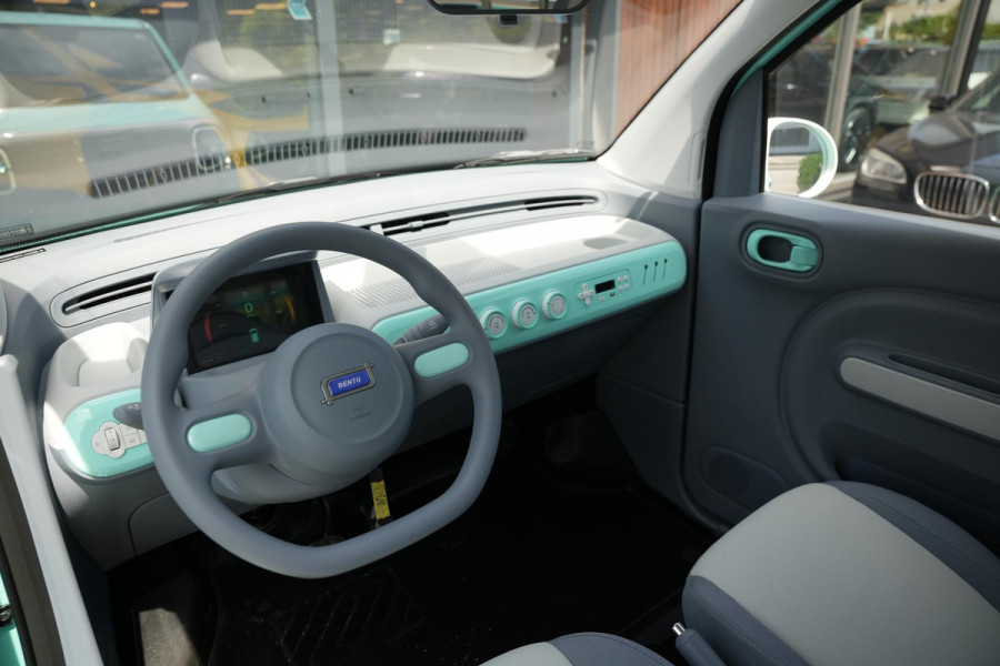 Bontu Mango Airco Radio/Bluetooth Camera 4 zitplaatsen