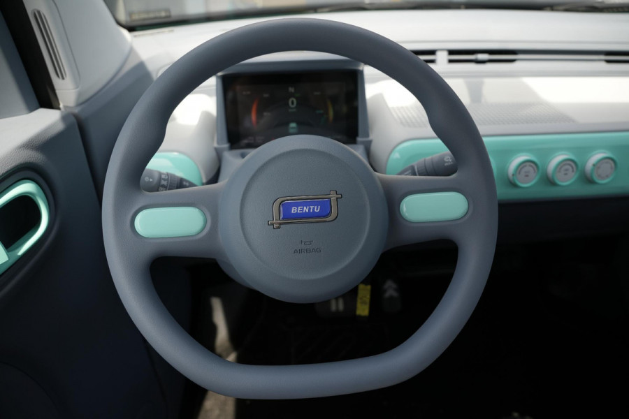 Bontu Mango Airco Radio/Bluetooth Camera 4 zitplaatsen