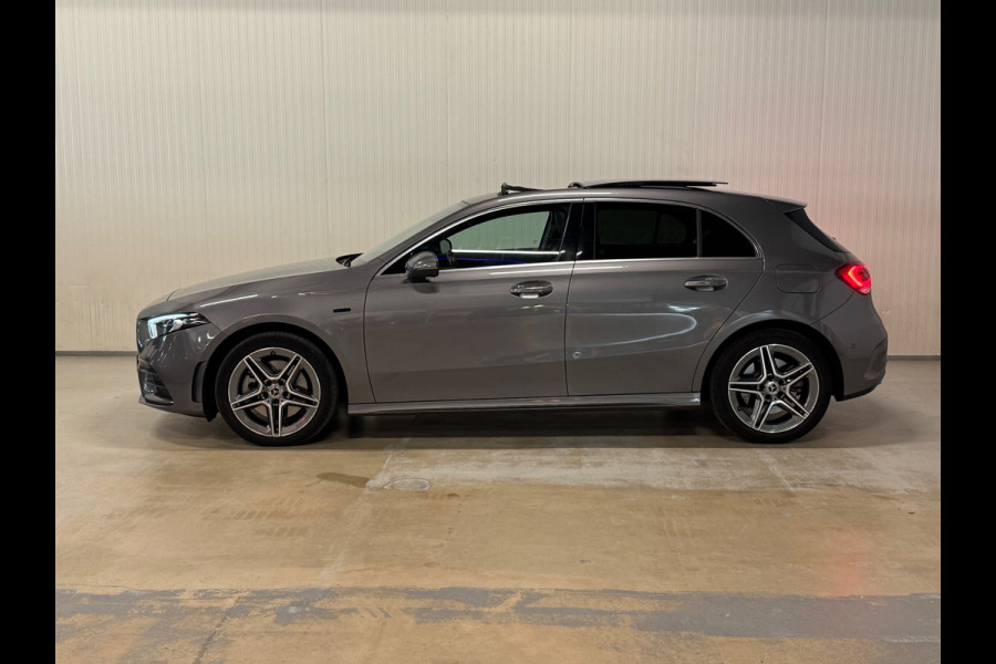 Mercedes-Benz A-Klasse 250 e Business Solution AMG Limited | PANO | AMBIANCE | LED