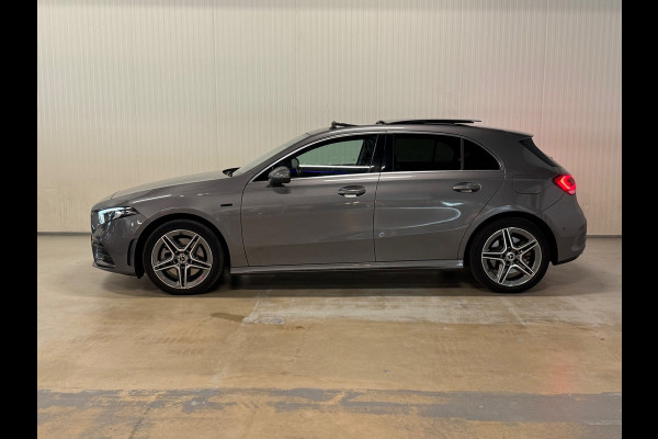 Mercedes-Benz A-Klasse 250 e Business Solution AMG Limited | PANO | AMBIANCE | LED