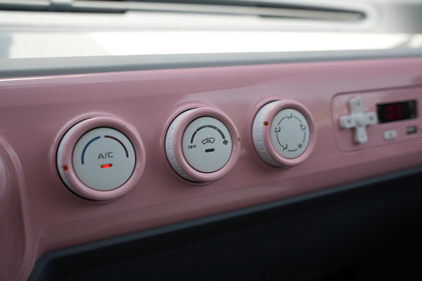 Bontu Mango Airco Radio/Bluetooth Camera 4 zitplaatsen
