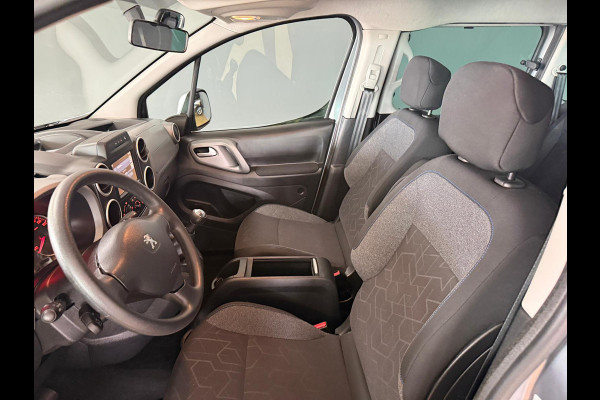 Peugeot Partner Tepee 1.2 PureTech Allure | Navigatie | Trekhaak | Distrb vernieuwd.
