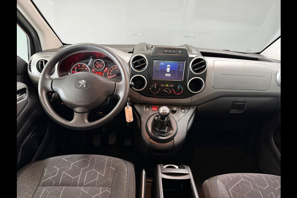 Peugeot Partner Tepee 1.2 PureTech Allure | Navigatie | Trekhaak | Distrb vernieuwd.