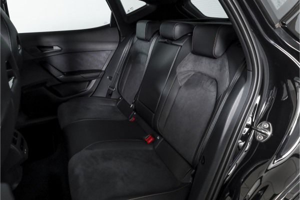 CUPRA Formentor 1.5 TSI e-Hybrid VZ Performance | Dig. Cockpit | Adapt. Cruise | Stoel-+Stuurverw. | PDC | Camera | NAV + App. Connect | ECC | Sennheiser | Elek. Klep | LM 19" | 5475