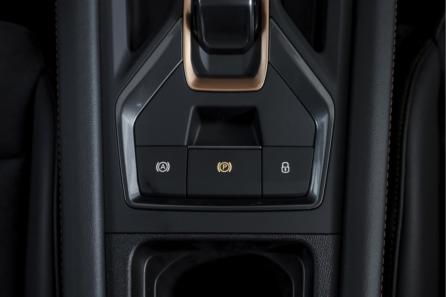 CUPRA Formentor 1.5 TSI e-Hybrid VZ Performance | Dig. Cockpit | Adapt. Cruise | Stoel-+Stuurverw. | PDC | Camera | NAV + App. Connect | ECC | Sennheiser | Elek. Klep | LM 19" | 5475
