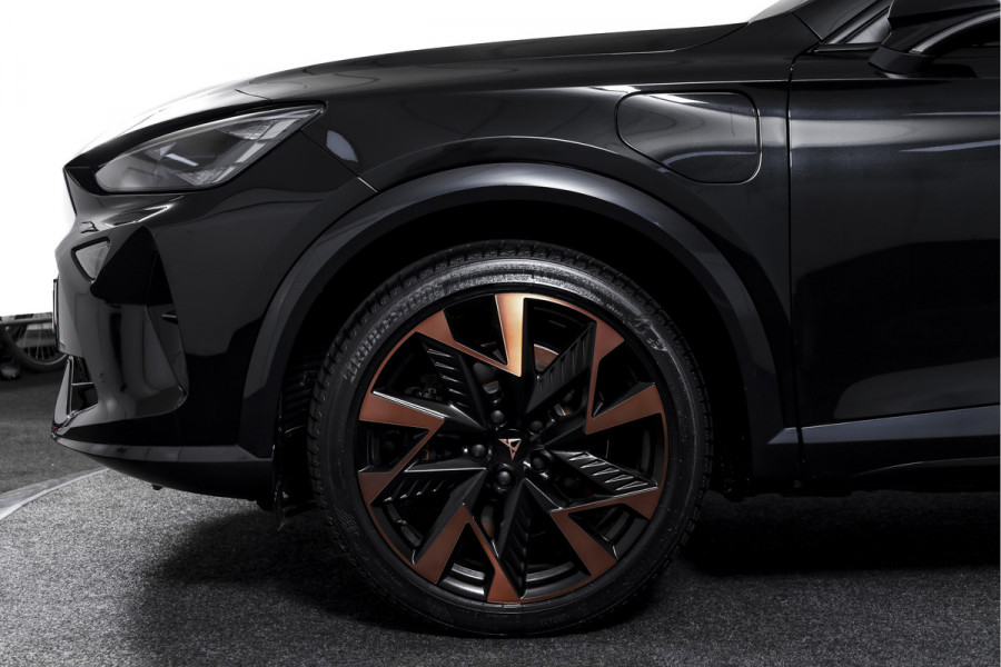 CUPRA Formentor 1.5 TSI e-Hybrid VZ Performance | Dig. Cockpit | Adapt. Cruise | Stoel-+Stuurverw. | PDC | Camera | NAV + App. Connect | ECC | Sennheiser | Elek. Klep | LM 19" | 5475