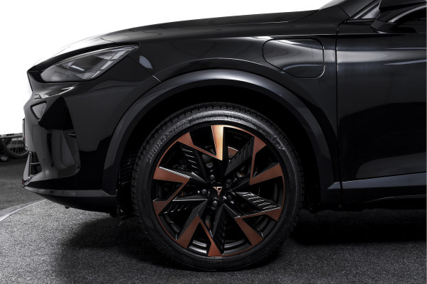 CUPRA Formentor 1.5 TSI e-Hybrid VZ Performance | Dig. Cockpit | Adapt. Cruise | Stoel-+Stuurverw. | PDC | Camera | NAV + App. Connect | ECC | Sennheiser | Elek. Klep | LM 19" | 5475