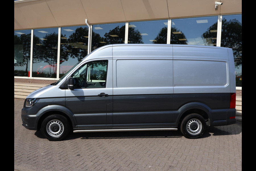 Volkswagen Crafter 35 2.0 TDI 140 PK L3H3 TWO-TONE + 3000 KG TREKHAAK | APPLE CARPLAY | CRUISE | SIDEBARS | NAVIGATIE