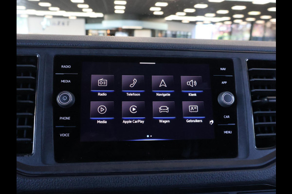 Volkswagen Crafter 35 2.0 TDI 140 PK L3H3 TWO-TONE + 3000 KG TREKHAAK | APPLE CARPLAY | CRUISE | SIDEBARS | NAVIGATIE