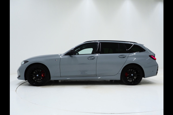 BMW 3 Serie Touring 320i M Sport Pro Brooklyn Grey | M Pro Stoelen | Panoramadak | Harman/Kardon | Carbon | Camera | Memory | Sfeerlicht