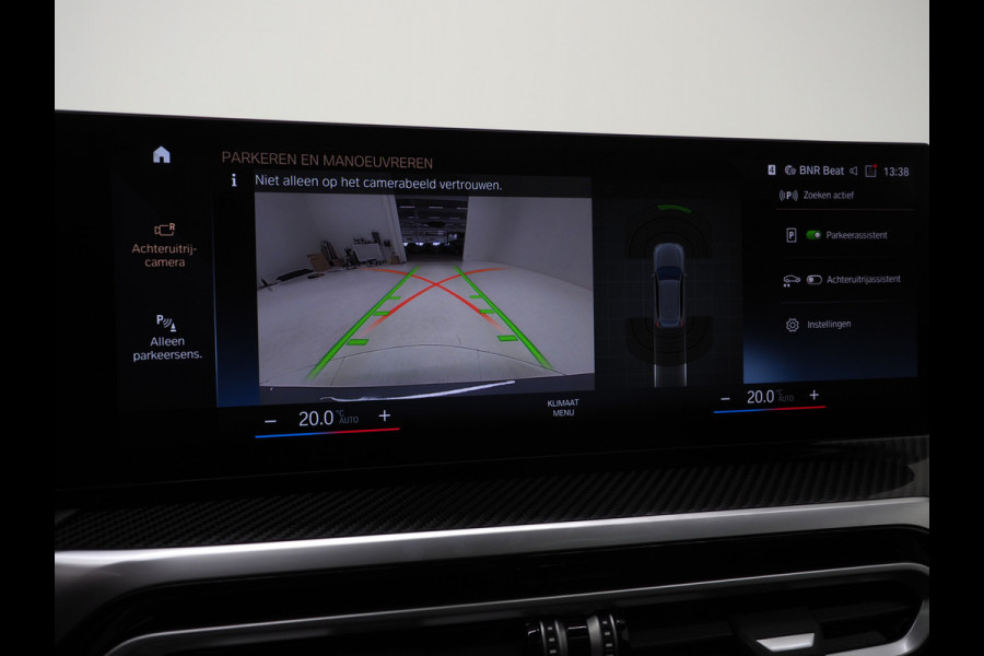 BMW 3 Serie Touring 320i M Sport Pro Brooklyn Grey | M Pro Stoelen | Panoramadak | Harman/Kardon | Carbon | Camera | Memory | Sfeerlicht