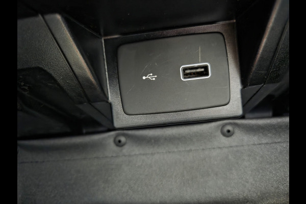 Citroën Jumper / Peugeot Boxer 140 PK Lowliner Laadklep / Oprijklep Lage instap Airco Cruisecontrol
