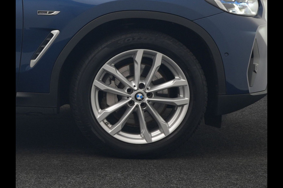 BMW X3 xDrive30e High Executive PHEV 293pk Dealer O.H | Trekhaak Af Fabriek | Panodak | Head Up | Adaptive Cruise | Camera | Laser LED | Hifi Audio | Lederen Sportstoelen Memory & Ventilatie | Keyless | Apple Carplay | Stoelverwarming | Navigatie | Virtual | DAB | 18" L.M | Plug In Hybrid |