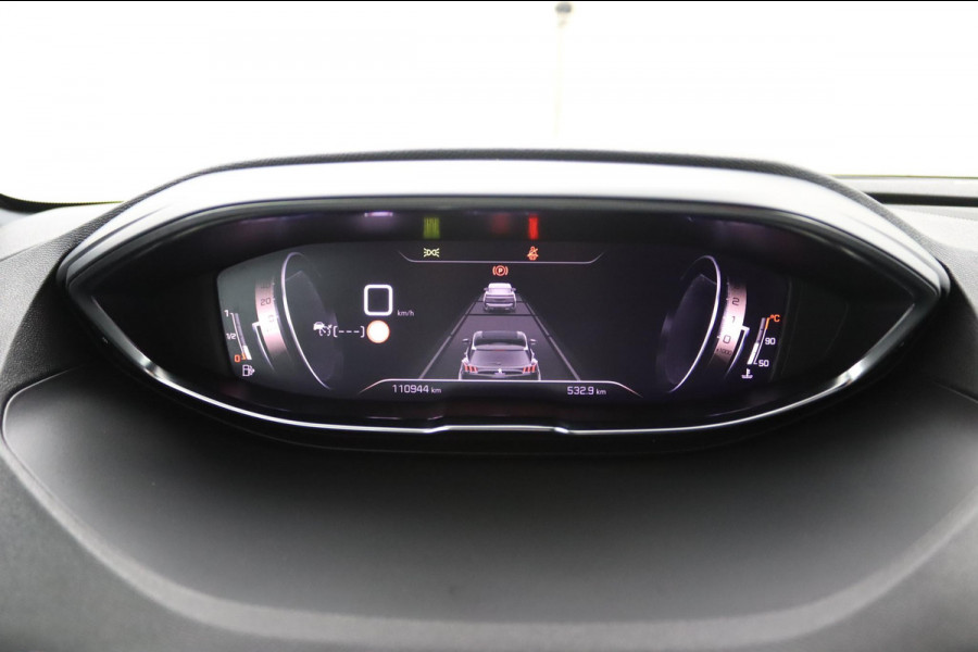 Peugeot 5008 1.2 GT FACELIFT*ACC*NAVI*ECC*CAM*LED*CARPLAY*7PERS