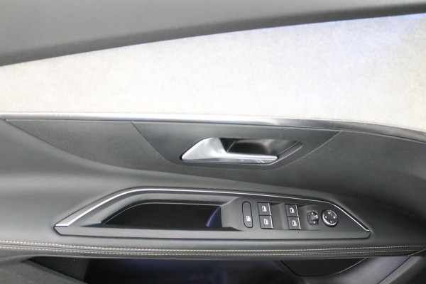 Peugeot 5008 1.2 GT FACELIFT*ACC*NAVI*ECC*CAM*LED*CARPLAY*7PERS