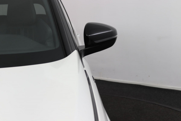 Peugeot 5008 1.2 GT FACELIFT*ACC*NAVI*ECC*CAM*LED*CARPLAY*7PERS