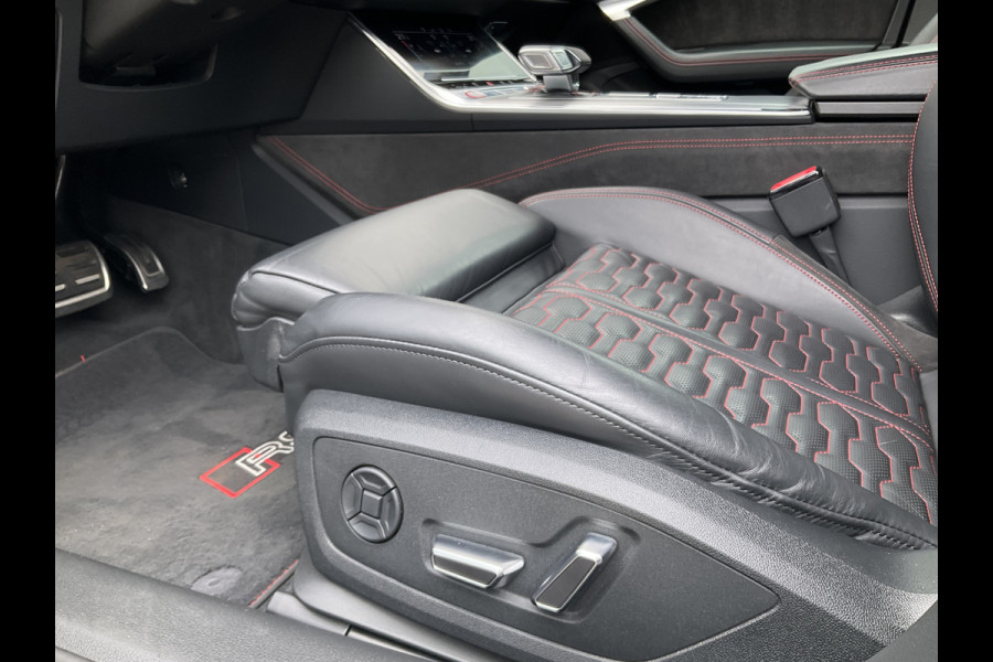 Audi RS6 4.0 TFSI 600PK Ceramic HUD Carbon Nardo 4WS Pano.dak Softclose B&O 360° Dealer-Serviced!