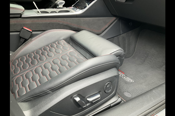Audi RS6 4.0 TFSI 600PK Ceramic HUD Carbon Nardo 4WS Pano.dak Softclose B&O 360° Dealer-Serviced!