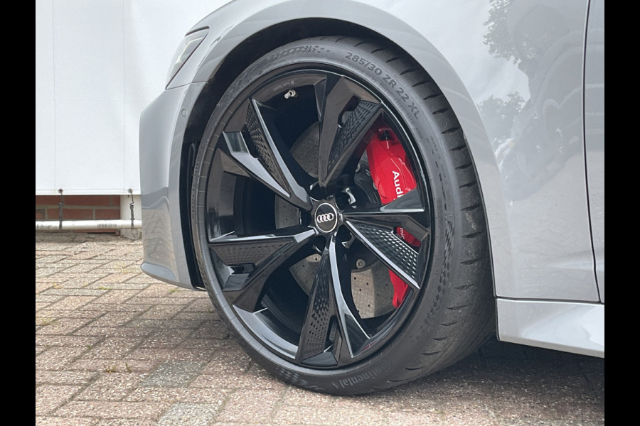 Audi RS6 4.0 TFSI 600PK Ceramic HUD Carbon Nardo 4WS Pano.dak Softclose B&O 360° Dealer-Serviced!
