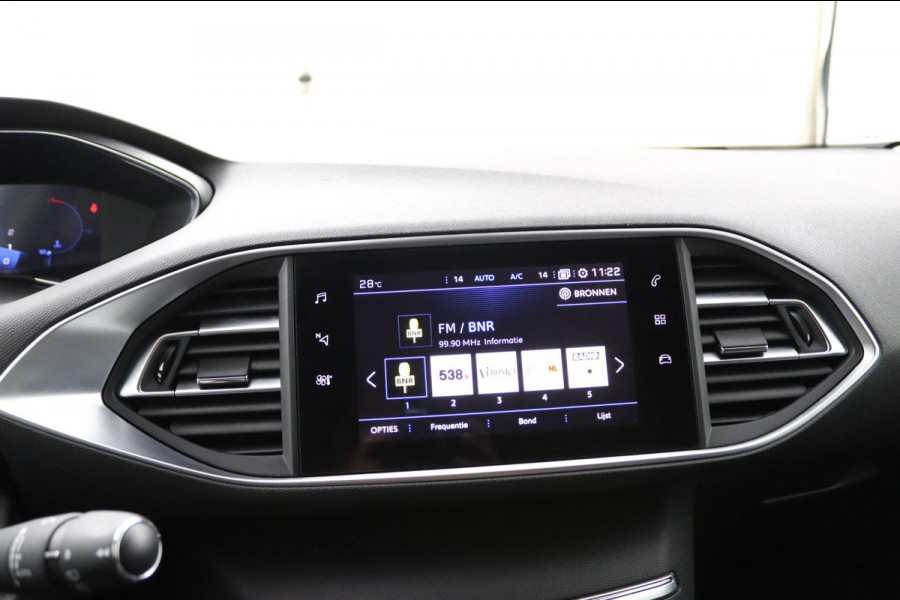Peugeot 308 SW 1.2 Allure*CARPLAY*ACC*NAVI*ECC*CAM*MASSAGE*