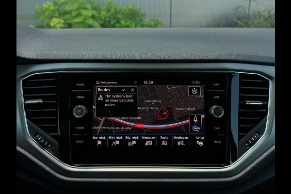 Volkswagen T-Roc 1.5 TSI Style DSG NAVI|PDC|TREKHAAK|AIRCO|MF STUUR|ELEK PAKKET
