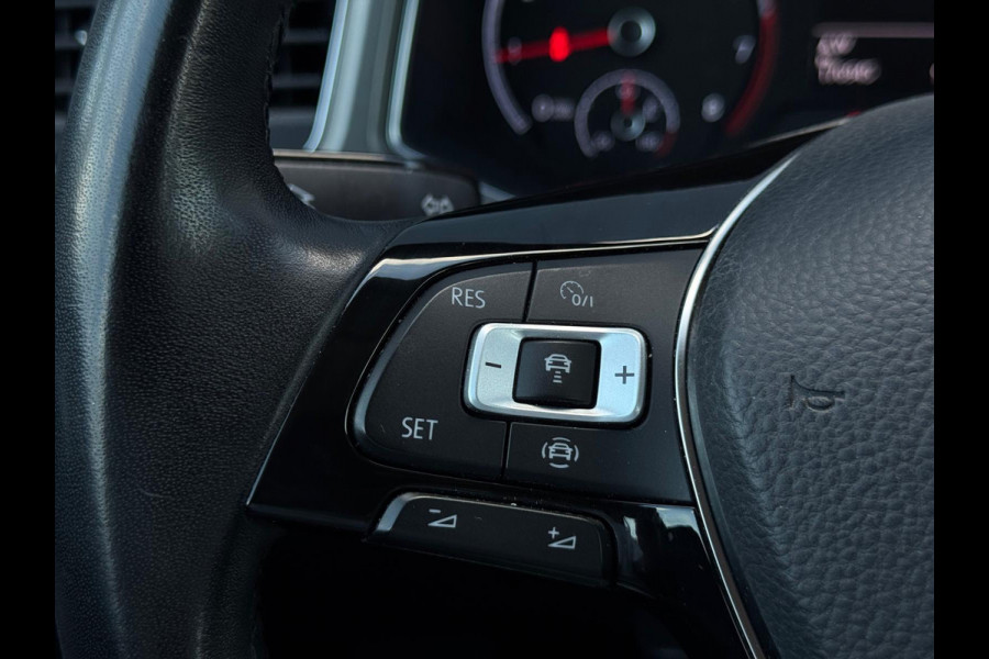 Volkswagen T-Roc 1.5 TSI Style DSG NAVI|PDC|TREKHAAK|AIRCO|MF STUUR|ELEK PAKKET