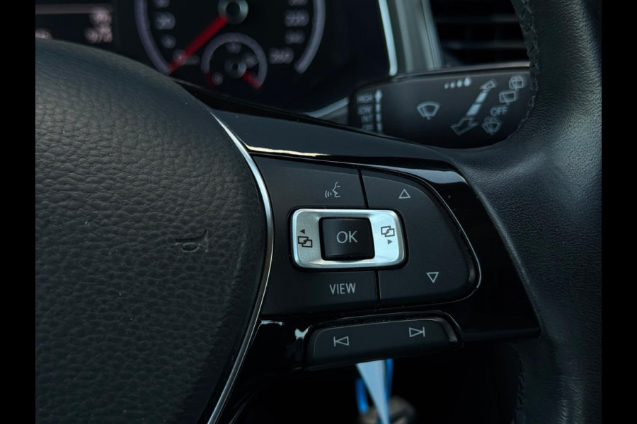Volkswagen T-Roc 1.5 TSI Style DSG NAVI|PDC|TREKHAAK|AIRCO|MF STUUR|ELEK PAKKET