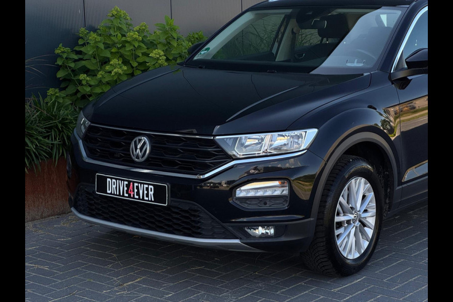 Volkswagen T-Roc 1.5 TSI Style DSG NAVI|PDC|TREKHAAK|AIRCO|MF STUUR|ELEK PAKKET