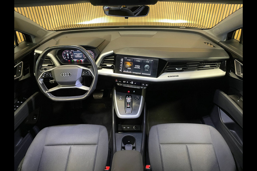 Audi Q4 e-tron 40 Advanced edition 77 kWh|89% SOH|ELEK.TREKHAAK|ACC|CARPLAY|CAMERA|STOELVERWARM.|NAP|NL-AUTO|INCL.BTW|1e EIGENAAR|