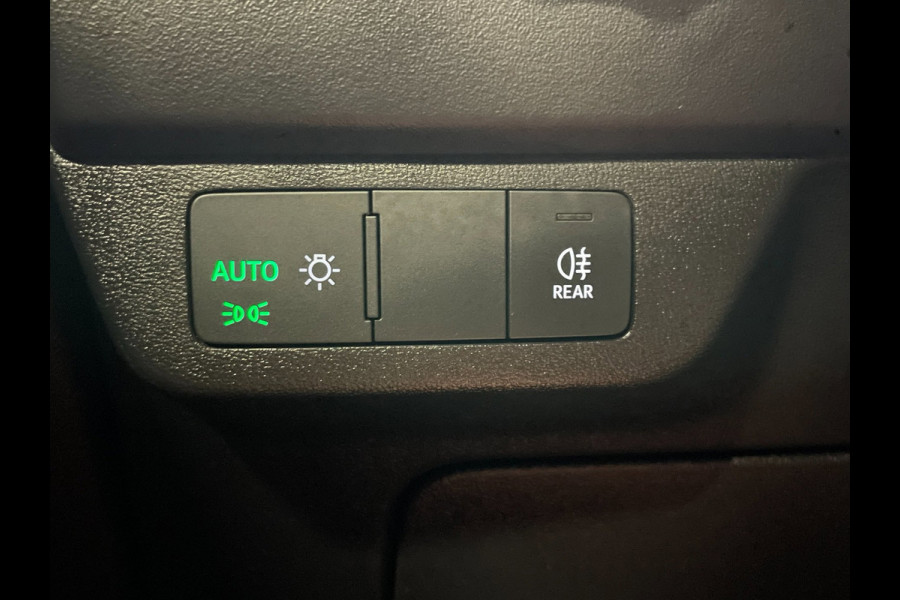Audi Q4 e-tron 40 Advanced edition 77 kWh|89% SOH|ELEK.TREKHAAK|ACC|CARPLAY|CAMERA|STOELVERWARM.|NAP|NL-AUTO|INCL.BTW|1e EIGENAAR|