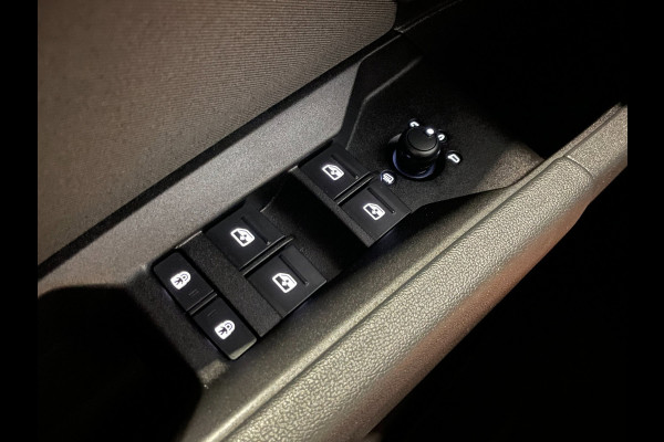 Audi Q4 e-tron 40 Advanced edition 77 kWh|89% SOH|ELEK.TREKHAAK|ACC|CARPLAY|CAMERA|STOELVERWARM.|NAP|NL-AUTO|INCL.BTW|1e EIGENAAR|