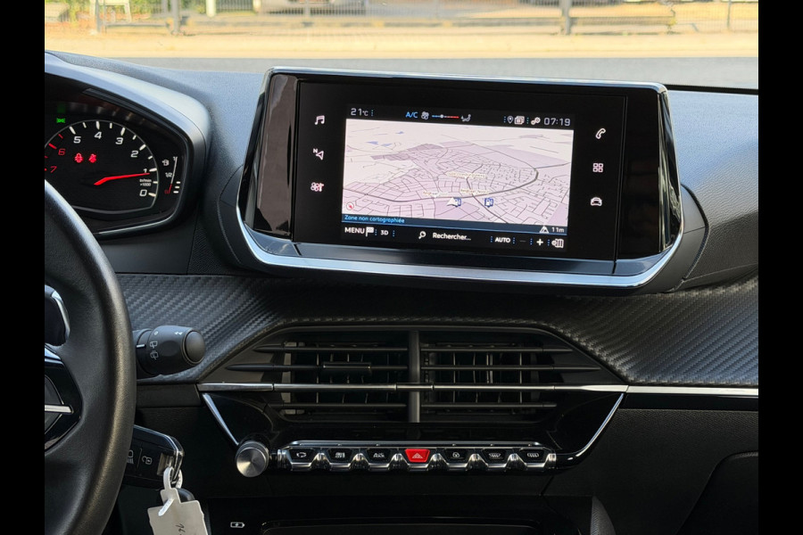 Peugeot 208 1.2 PureTech Active Pack Automaat 101 Pk | Airco | Cruise | Navigatie | 16".