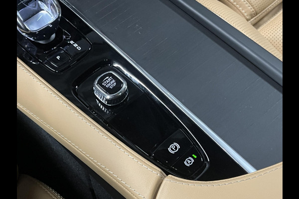 Volvo XC90 2.0 T8 Recharge AWD Ultra Dark Luchtvering | Bowers & Wilkins | Massage | Stoel-/Stuurverwarming | 360 camera | Head-up | 22" wielen | Google