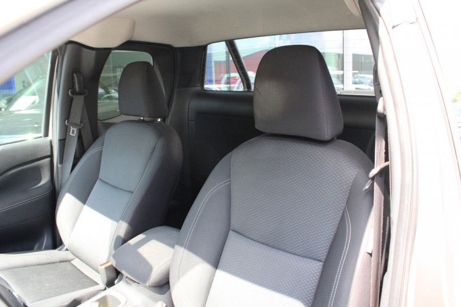 Nissan Navara 2.3 dCi N-Connecta King Cab 163pk Trekhaak | Navigatie | Stoelverwarming | Rondom camera zicht | 3.500kg Trekgewicht!