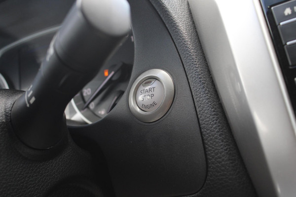 Nissan Navara 2.3 dCi N-Connecta King Cab 163pk Trekhaak | Navigatie | Stoelverwarming | Rondom camera zicht | 3.500kg Trekgewicht!