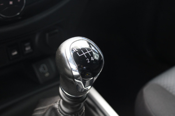 Nissan Navara 2.3 dCi N-Connecta King Cab 163pk Trekhaak | Navigatie | Stoelverwarming | Rondom camera zicht | 3.500kg Trekgewicht!