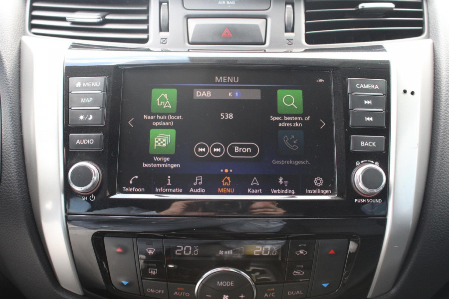 Nissan Navara 2.3 dCi N-Connecta King Cab 163pk Trekhaak | Navigatie | Stoelverwarming | Rondom camera zicht | 3.500kg Trekgewicht!
