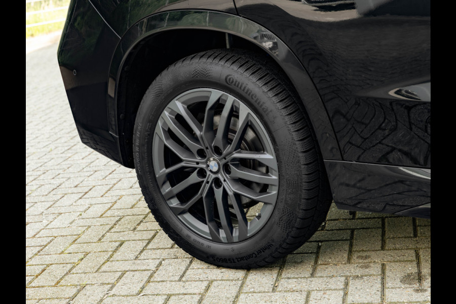 BMW X1 xDrive23i M-Sport - Memoryzetels - Trekhaak - 2000kg Trekgewicht