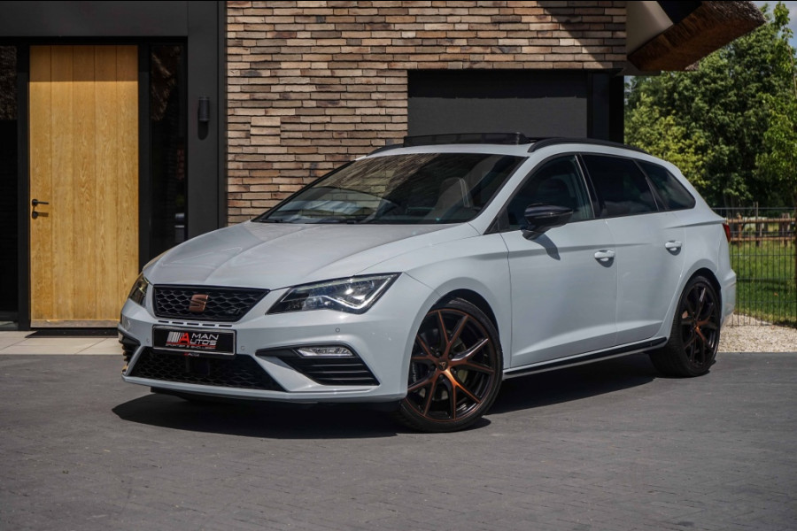 Seat Leon ST Cupra 300 4Drive Pano/Schaalstoel/Dynamic-Grey/DCC/ACC/VOL