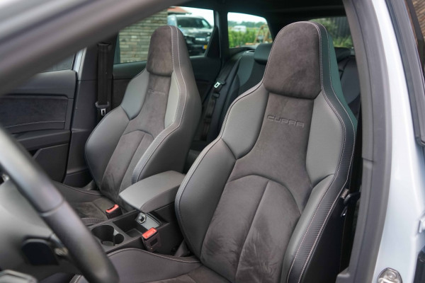 Seat Leon ST Cupra 300 4Drive Pano/Schaalstoel/Dynamic-Grey/DCC/ACC/VOL
