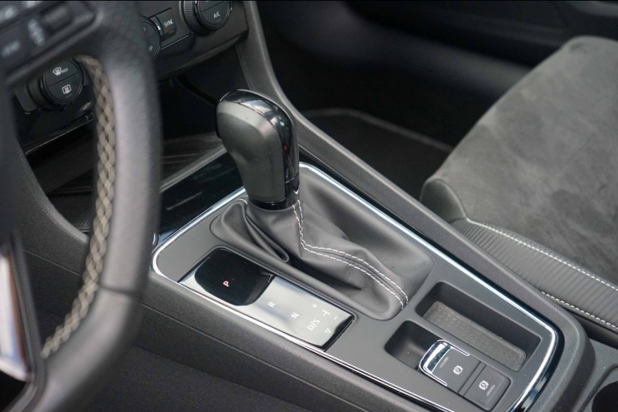 Seat Leon ST Cupra 300 4Drive Pano/Schaalstoel/Dynamic-Grey/DCC/ACC/VOL