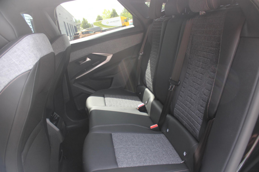 Peugeot E-3008 ALLURE AVANTAGE 210PK 73 kWh | AGR STOEL | 360° VISION & DRIVE ASSIST PACK: ANTI DIEFSTAL ALARM MET SUPERVERGRENDELING/VERWARMBAAR STUURWIEL/VISEOPARK 360° HD CAMERA MET PARKEERHULP VOOR BUITENSPIEGELS MET KANTELFUNCTIE/ADAPTIVE CRUISE CONTROL/LANE CHANGE ASSIST/DODEHOEK DETECTIE | PANORAMIC NAVIGATION PACK | WARMTEPOMP | LED KOPLAMPEN | KEYLESS ENTRY/START | GESCHEIDEN AIRCONDITIONING | 19" LICHTMETALEN VELGEN | 3 FASE | DRAADLOZE APPLE CARPLAY/ANDROID AUTO |  STOEL VERWARMING |
