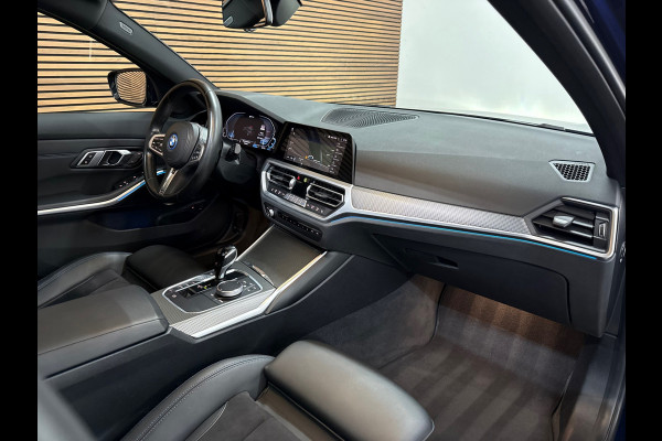 BMW 3 Serie Touring 330e High Executive M-Sport| Panorama | ACC | Trekhaak | 360° Camera | HiFi | Leder/Alcantara | Tansanite Blue