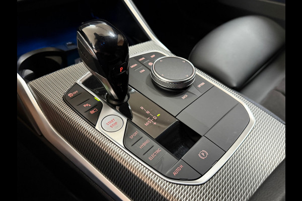 BMW 3 Serie Touring 330e High Executive M-Sport| Panorama | ACC | Trekhaak | 360° Camera | HiFi | Leder/Alcantara | Tansanite Blue