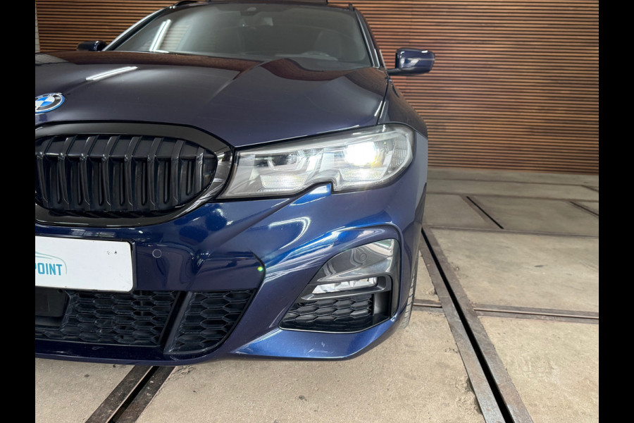 BMW 3 Serie Touring 330e High Executive M-Sport| Panorama | ACC | Trekhaak | 360° Camera | HiFi | Leder/Alcantara | Tansanite Blue