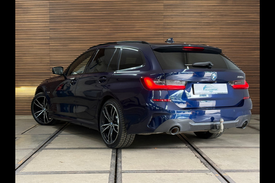 BMW 3 Serie Touring 330e High Executive M-Sport| Panorama | ACC | Trekhaak | 360° Camera | HiFi | Leder/Alcantara | Tansanite Blue